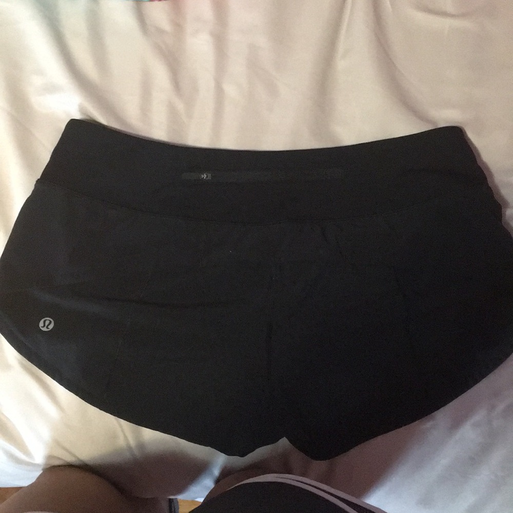 Lululemon Speed up 2.5 shorts